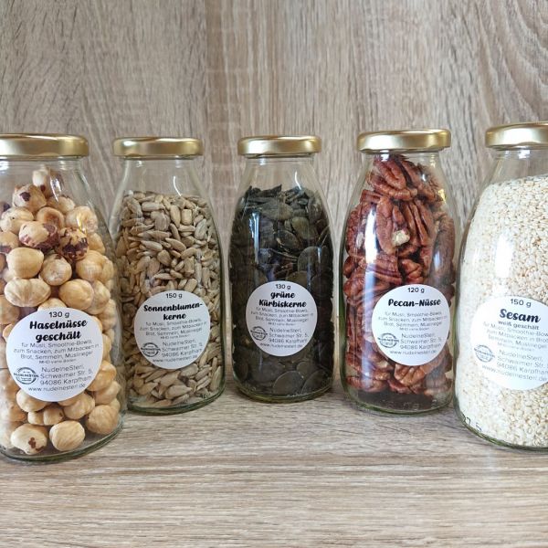 Nüsse / Kerne / Saaten in der Flasche