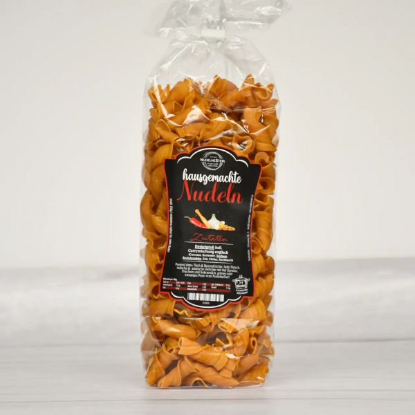 Dinkel hell Curry-Nudel