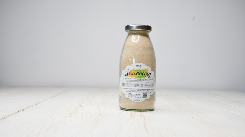 Sauerteig getrocknet im Glas